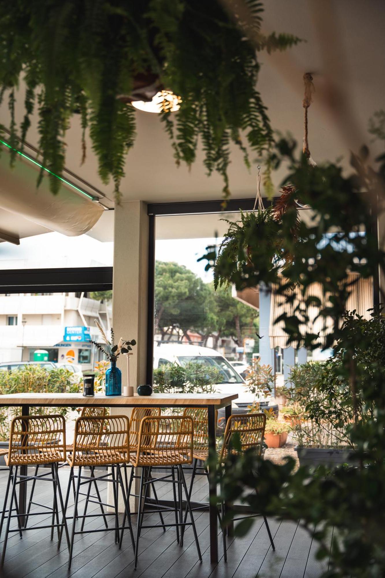 Hotel Del Corso บิบิโอเน ภายนอก รูปภาพ