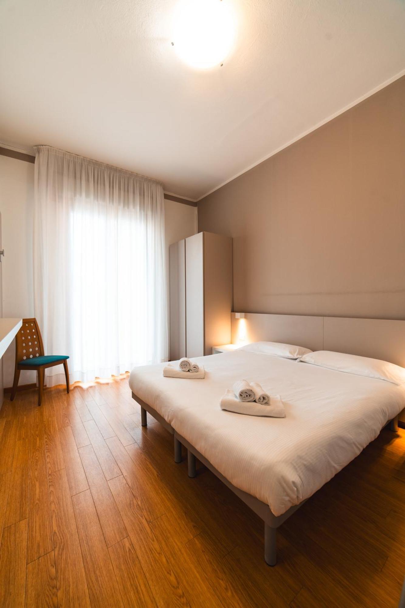 Hotel Del Corso บิบิโอเน ภายนอก รูปภาพ